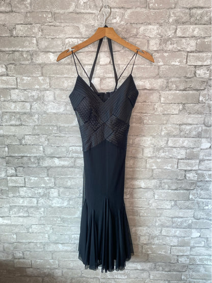 Cache Size 2 Black Dress