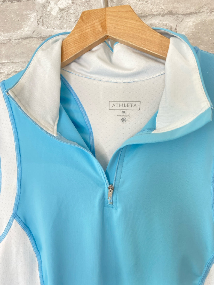 Athleta Size XL Arctic Blue/White Pullover