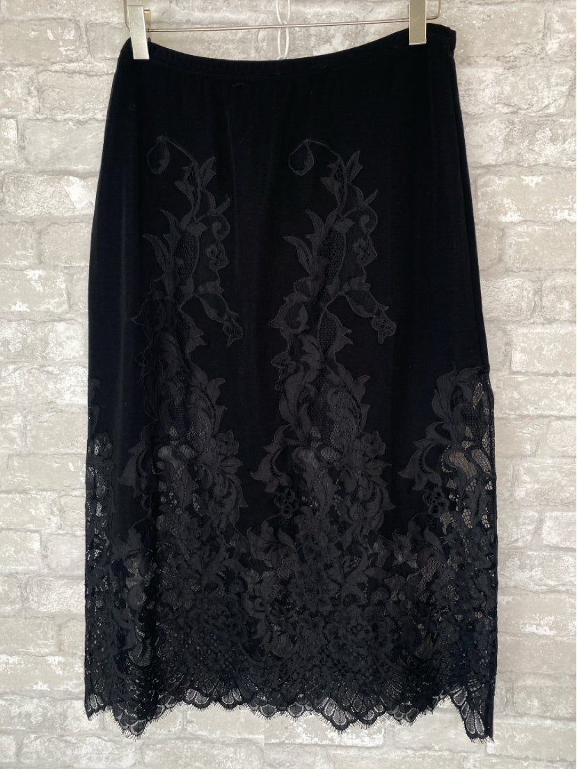 Danapisarra Size M - 3 Black Skirt