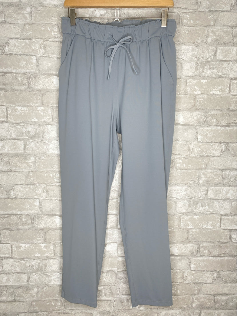 Lululemon Size M/8 grey Pants