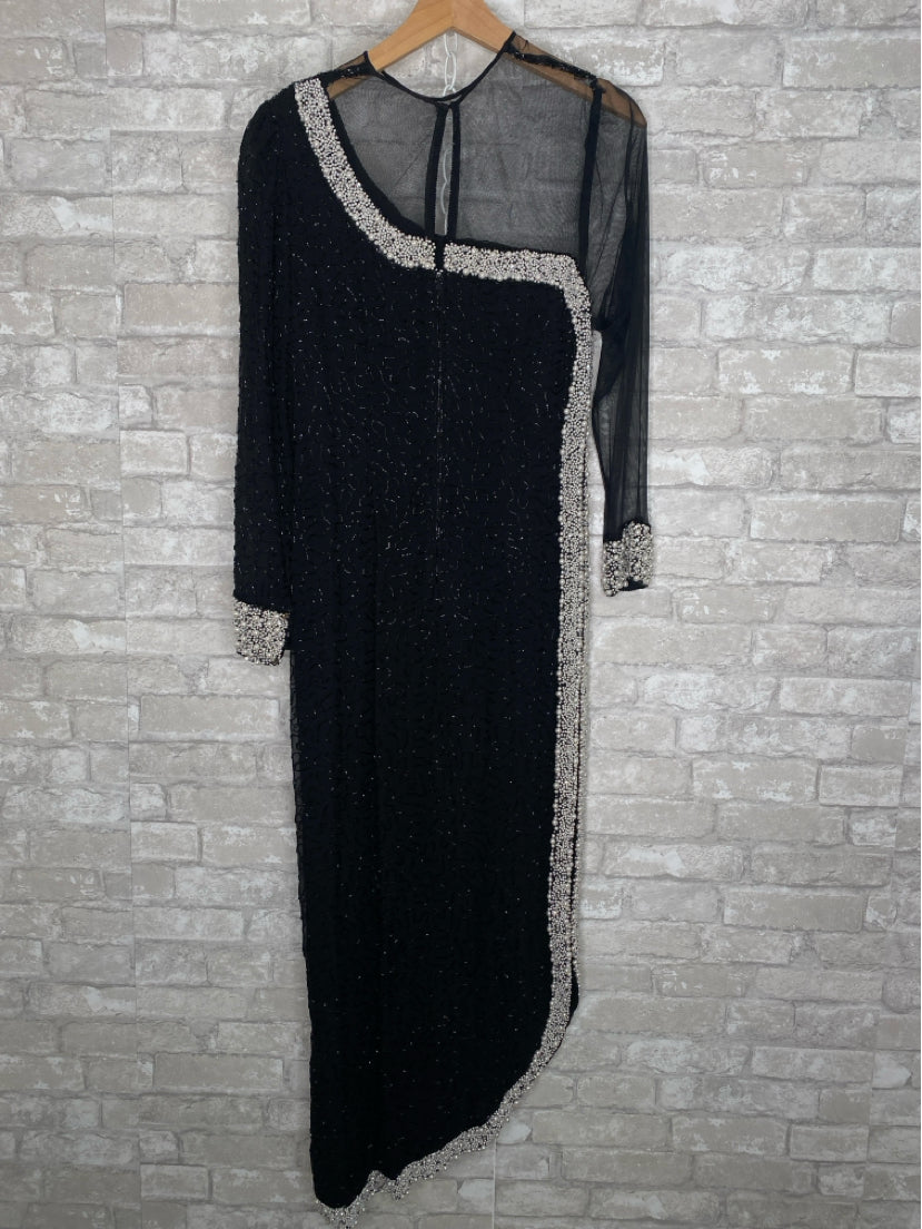 judith ann Size M Black/Pearl Dress