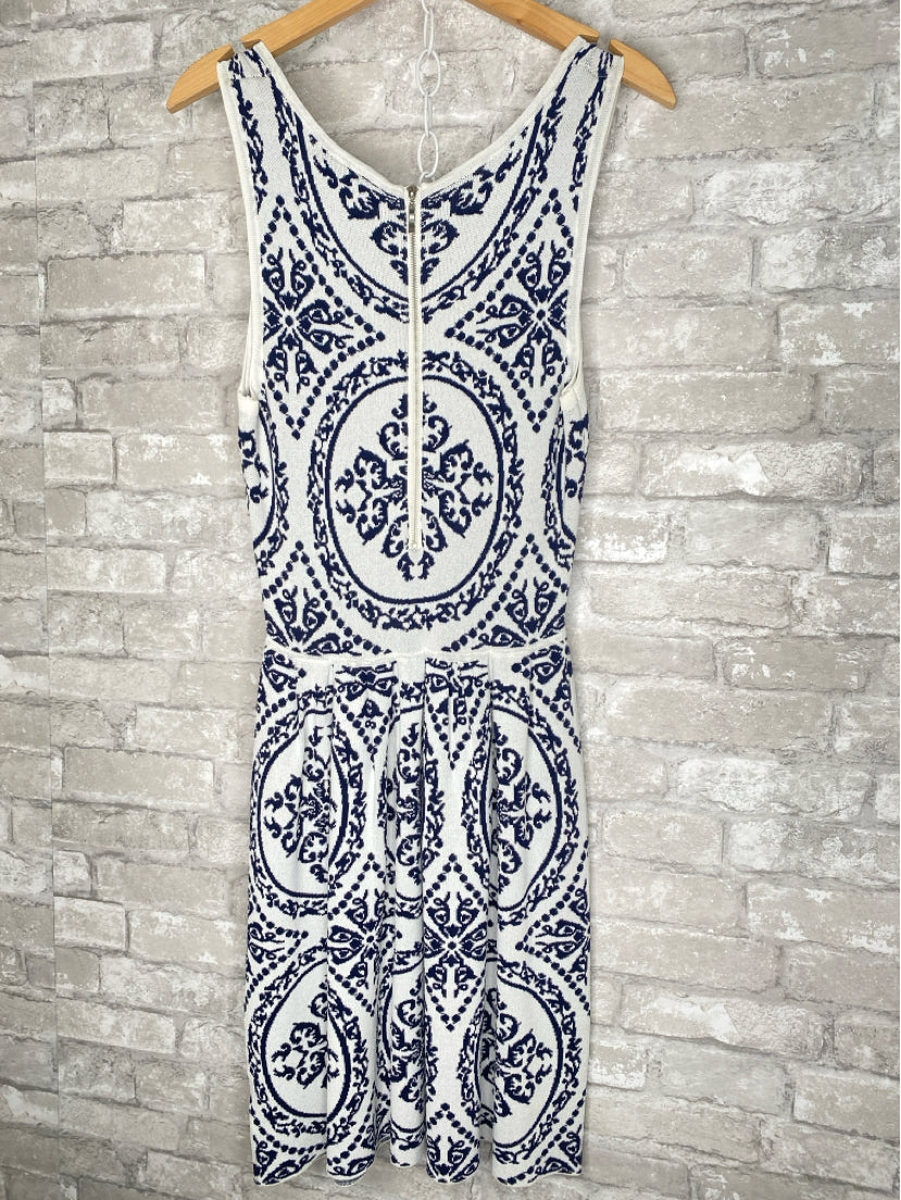 Romeo & Juliet Size S White/navy Dress