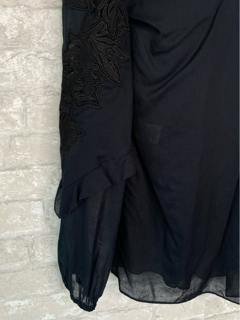 Elie Tahari Size XS navy/black Blouse