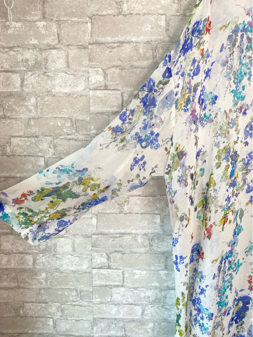 Go Silk Size 2XL White/Multi Blouse