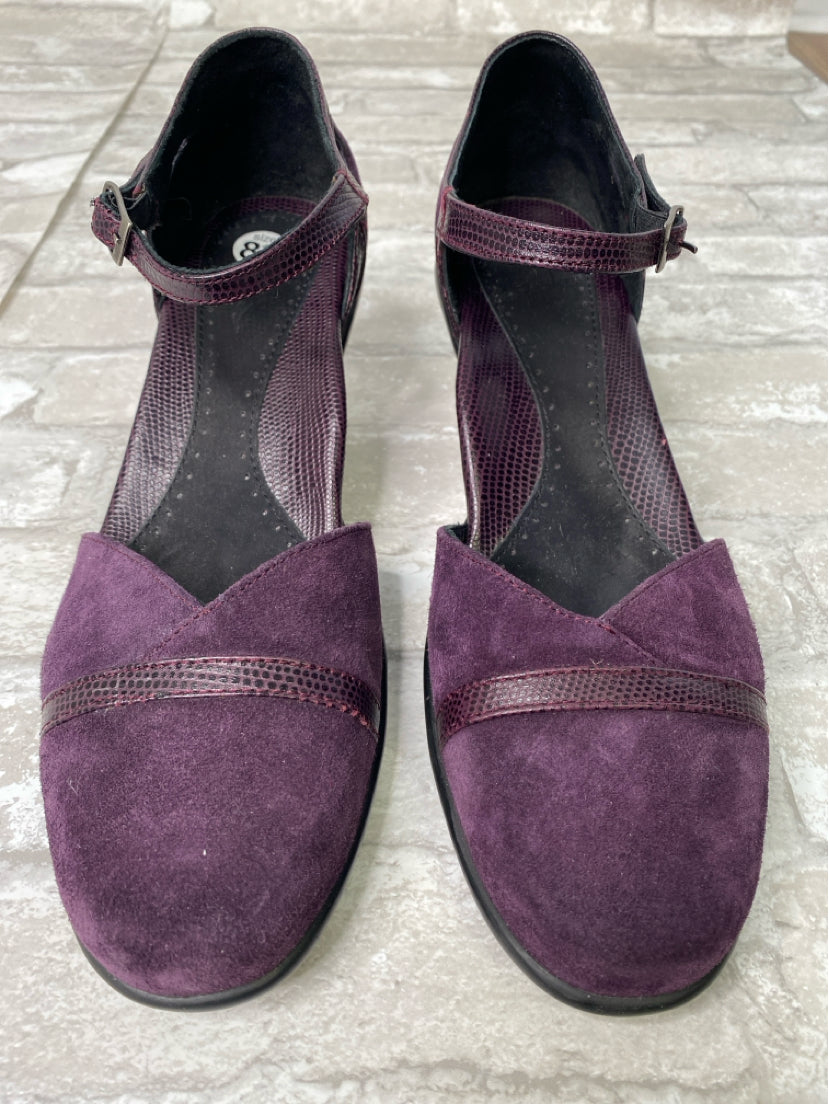 Dansko Size 8.5 Purple Heels