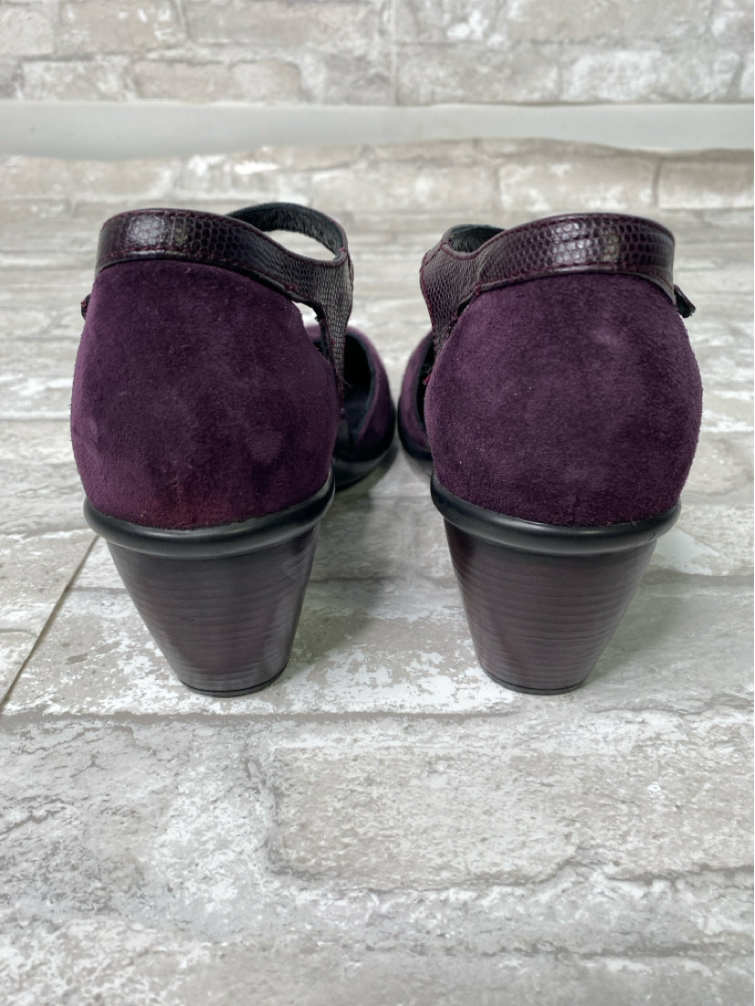 Dansko Size 8.5 Purple Heels