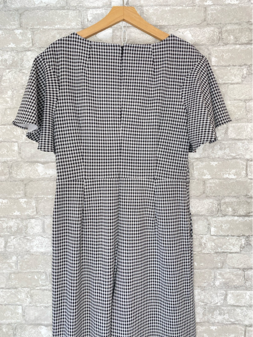 Calvin Klein Size M/10 Black/white Jumpsuit