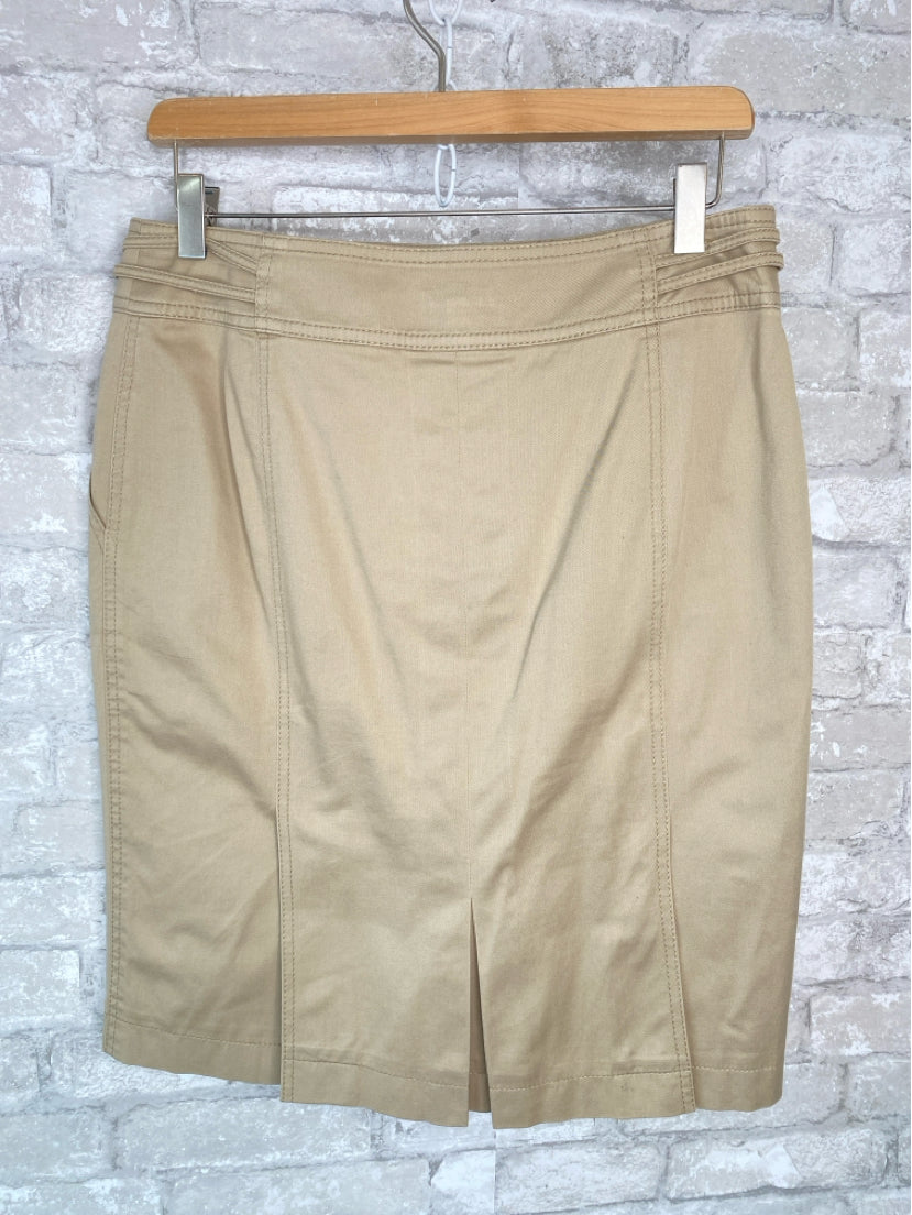 Escada Size M Tan Skirt