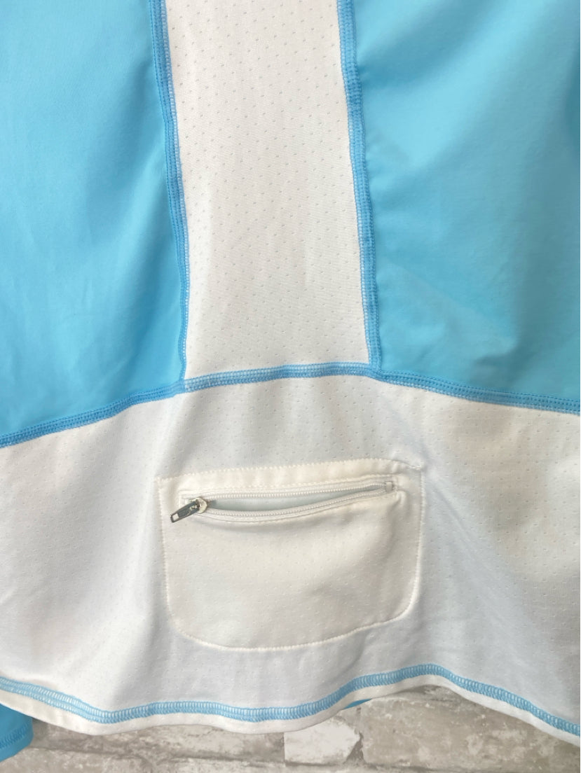 Athleta Size XL Arctic Blue/White Pullover