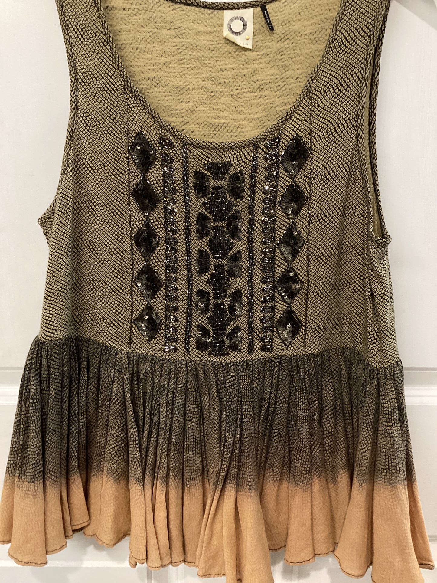 Akemi & Kin Size S Misc. Tops