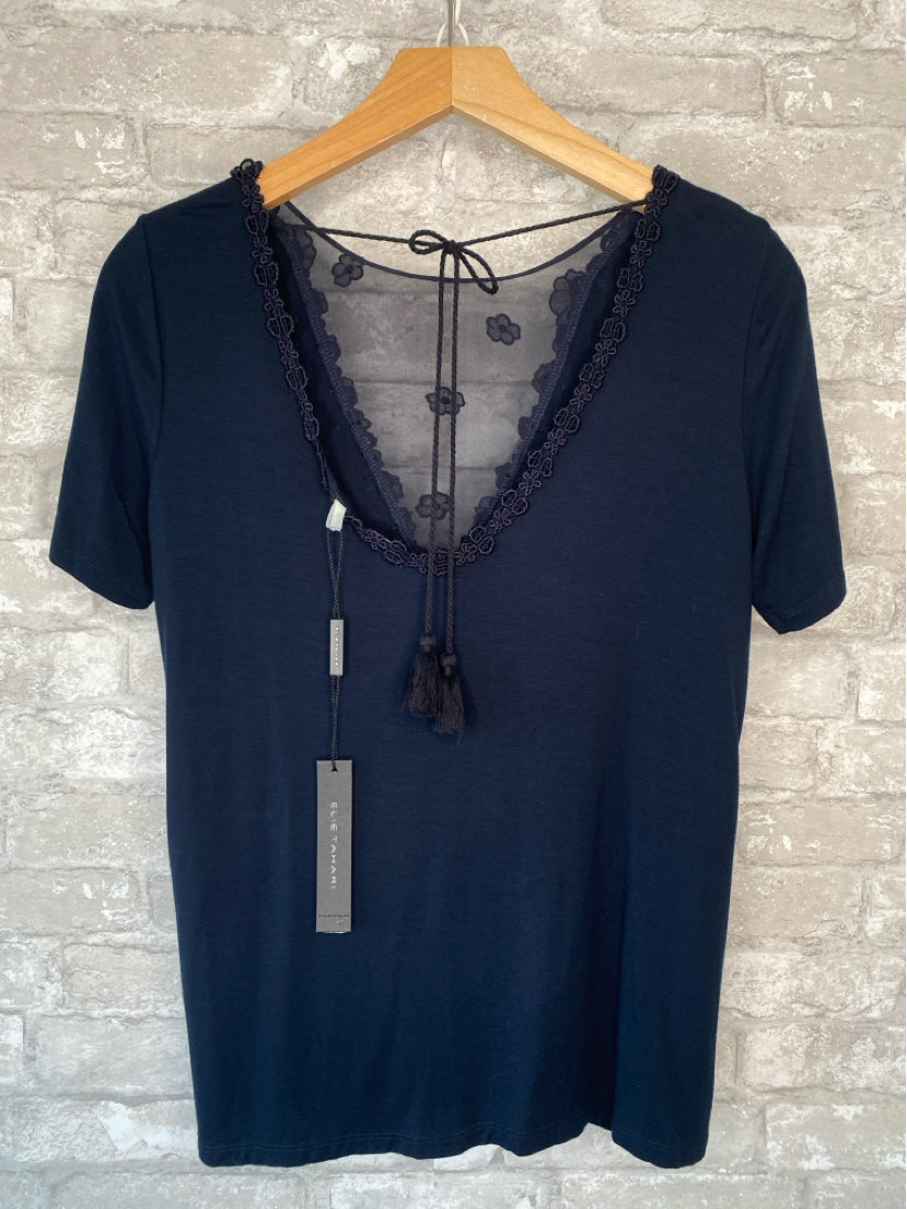 Elie Tahari Size XS navy/black Shirt