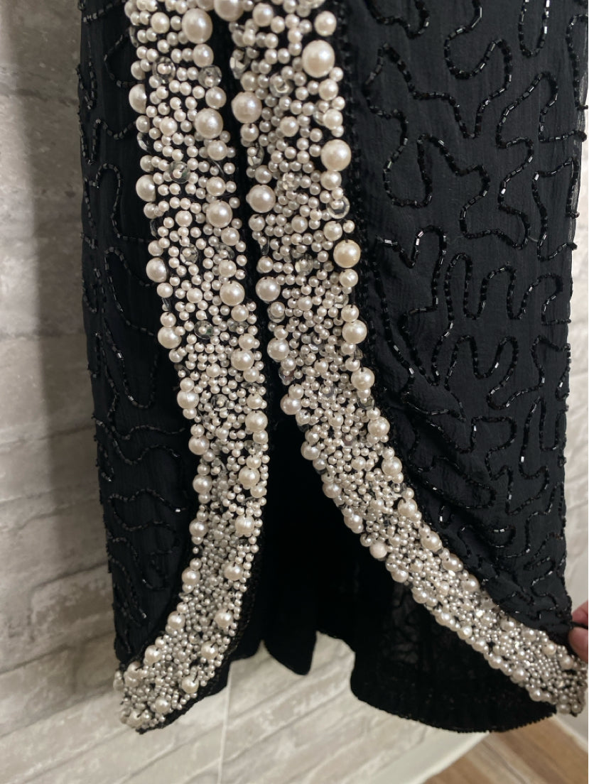 judith ann Size M Black/Pearl Dress