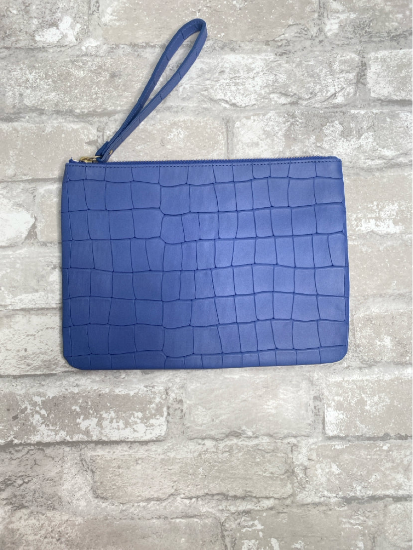 Periwinkle gigi ny Wristlet