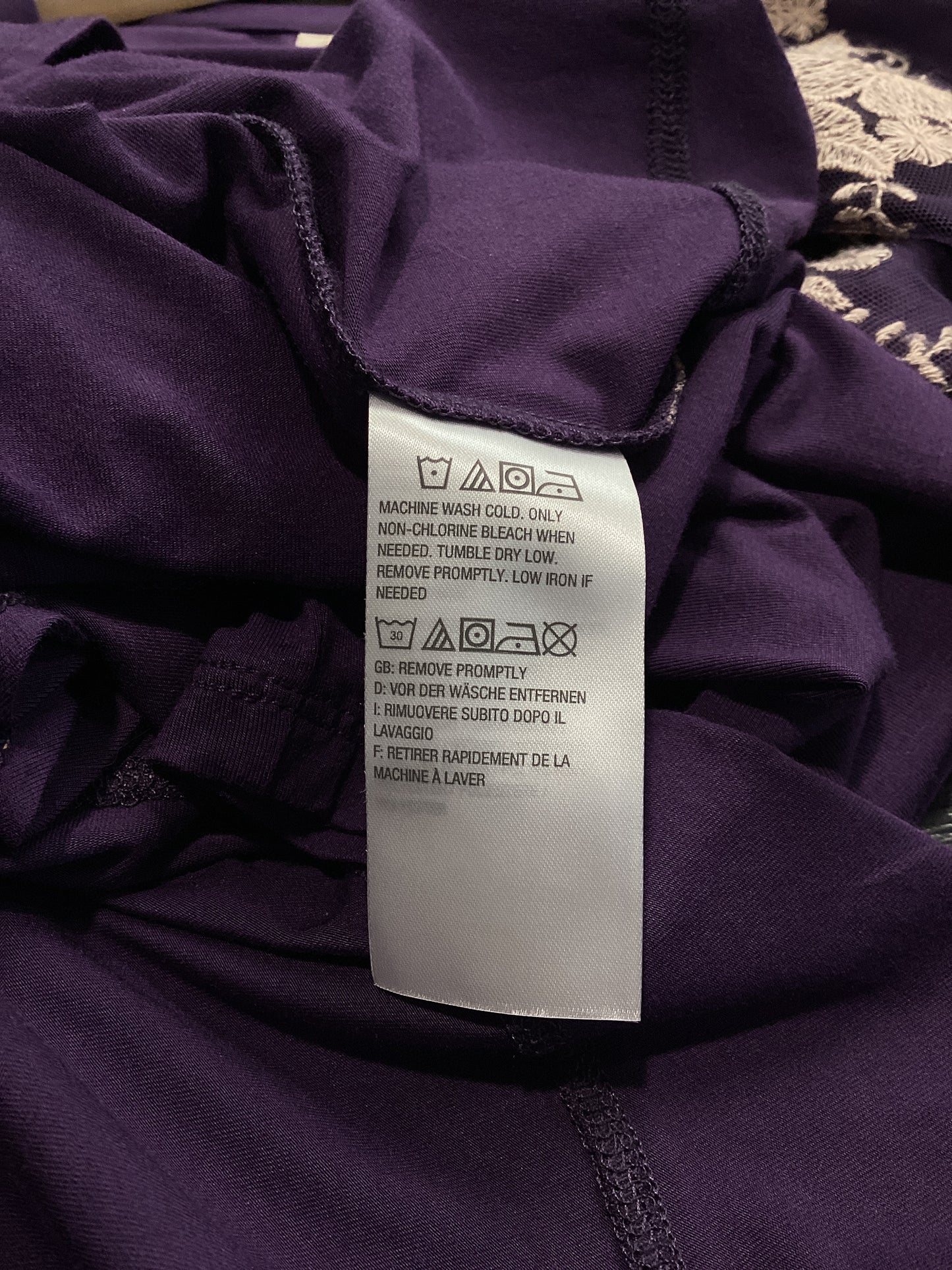 Logo Size M/L Purple Knit Top