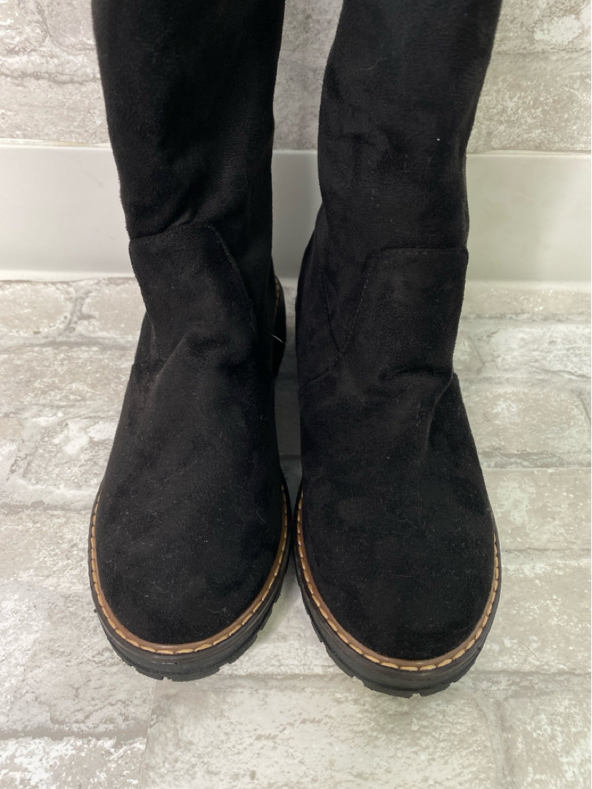 Cybling Size 6.5 Black Boots