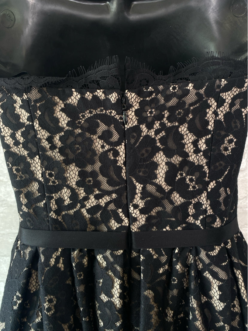 Neiman Marcus Size M/8 Black/Tan Dress