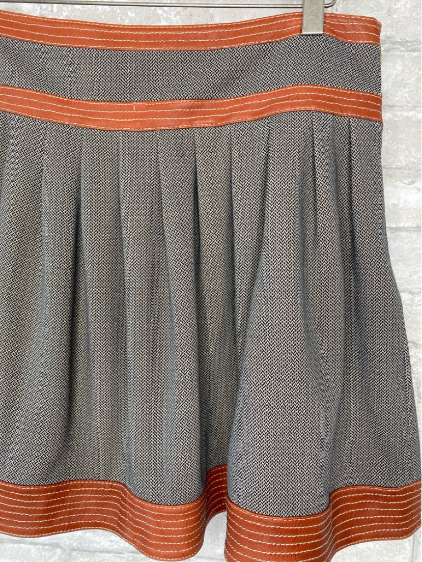 Diane Von Furst Size M/8 Tan/Navy/Burnt Orange Skirt