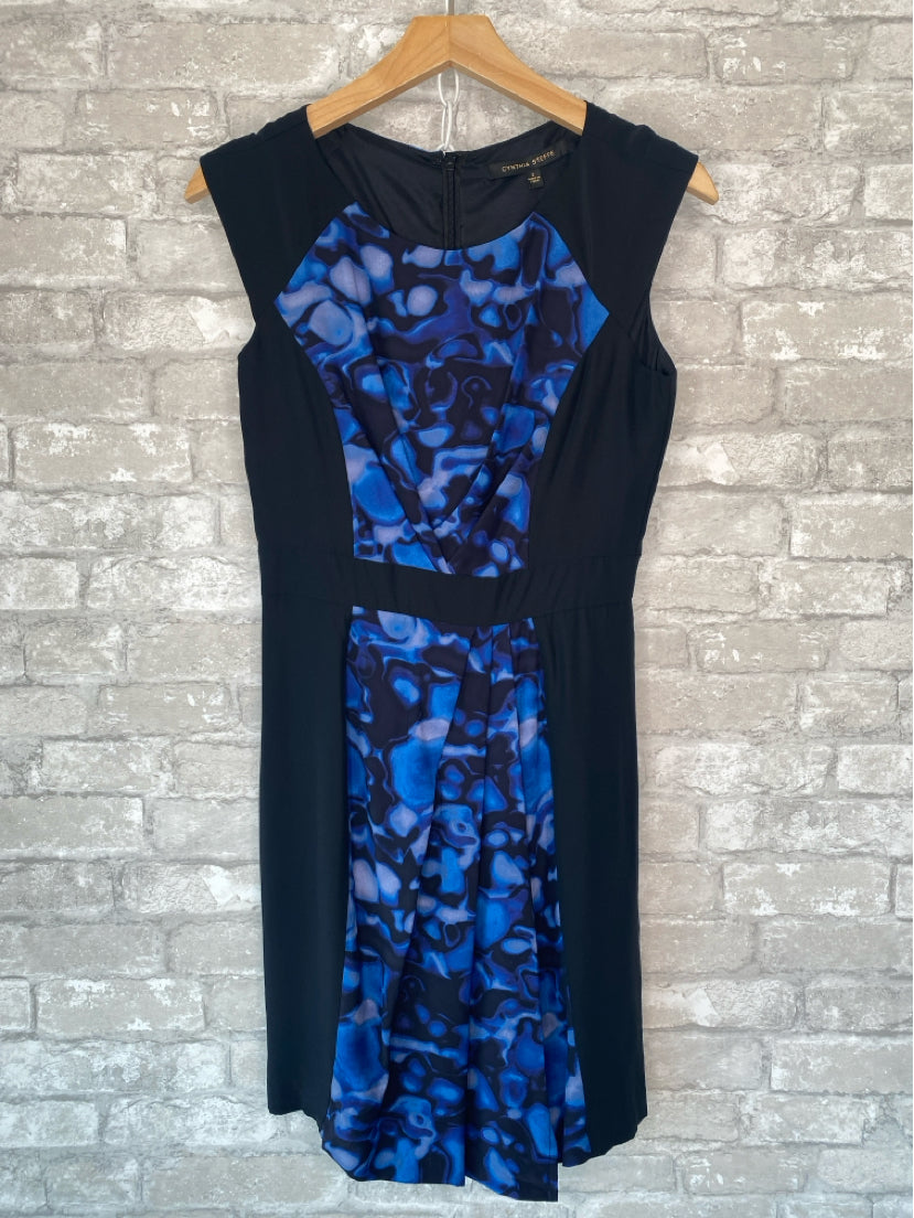 Cynthia Steffe Size XS/2 Blue/Black Dress