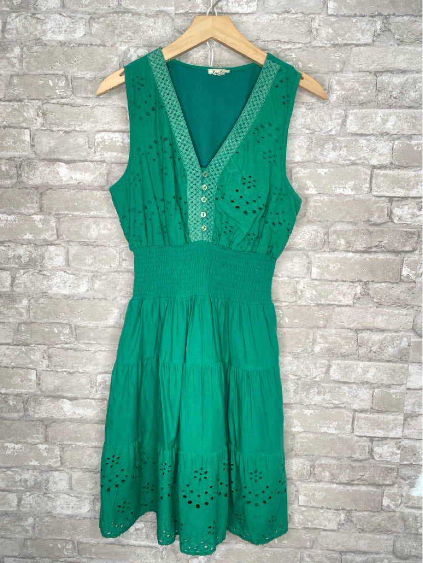 Kings of Cole Size M/8 Green Dress