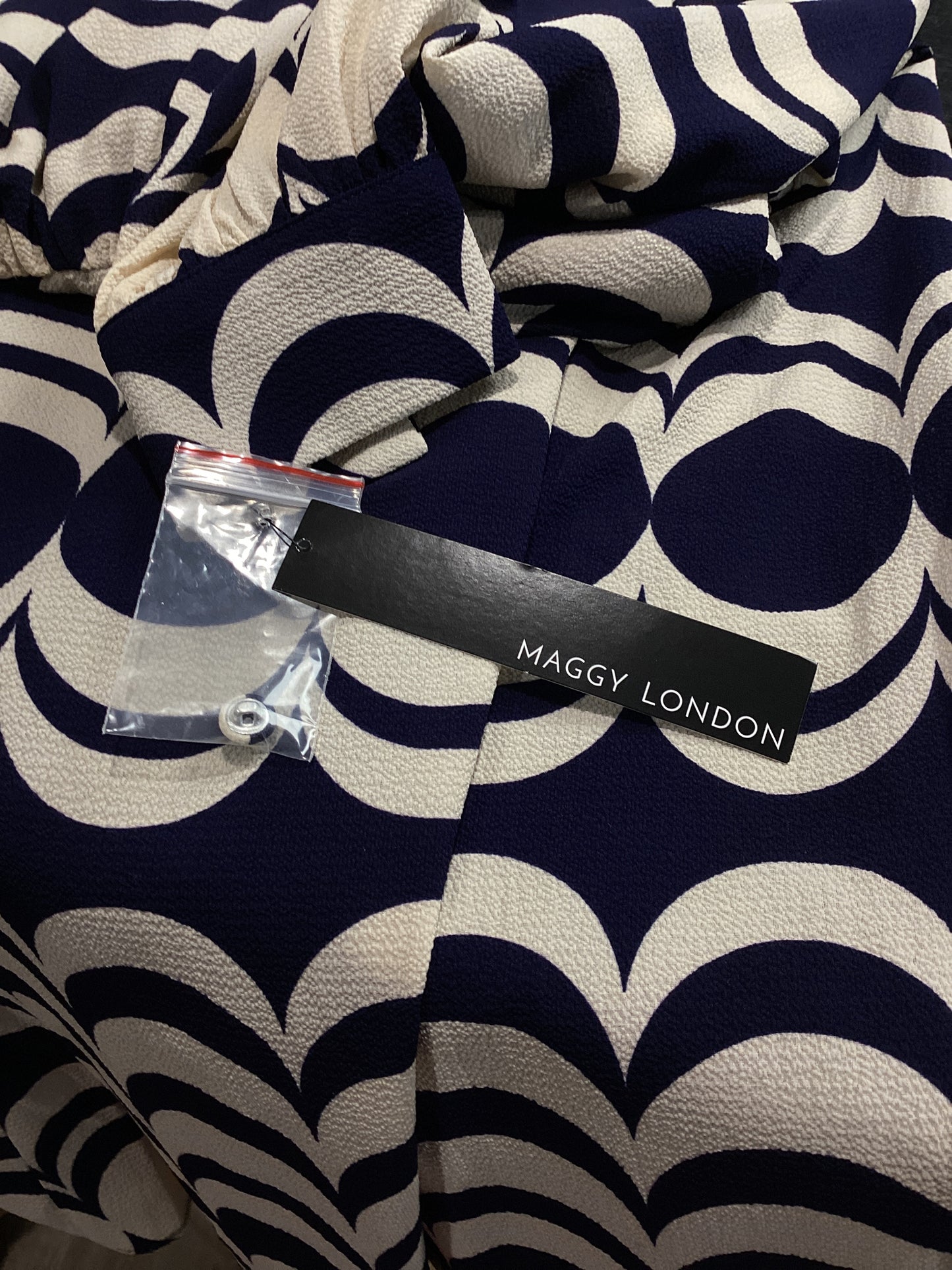 Maggy London Size XS/0 Navy/Beige Dress