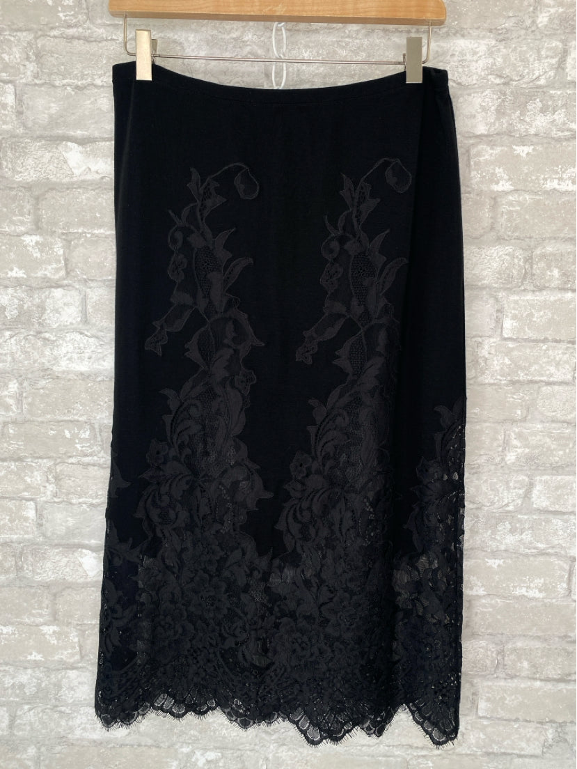 Danapisarra Size M - 3 Black Skirt