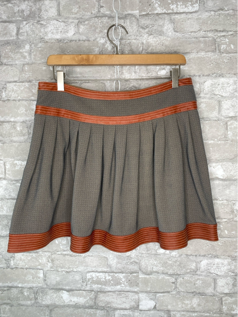 Diane Von Furst Size M/8 Tan/Navy/Burnt Orange Skirt