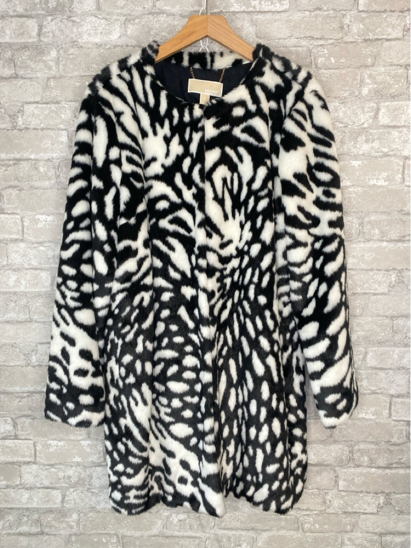 Michael Kors Size XL white/black Coat