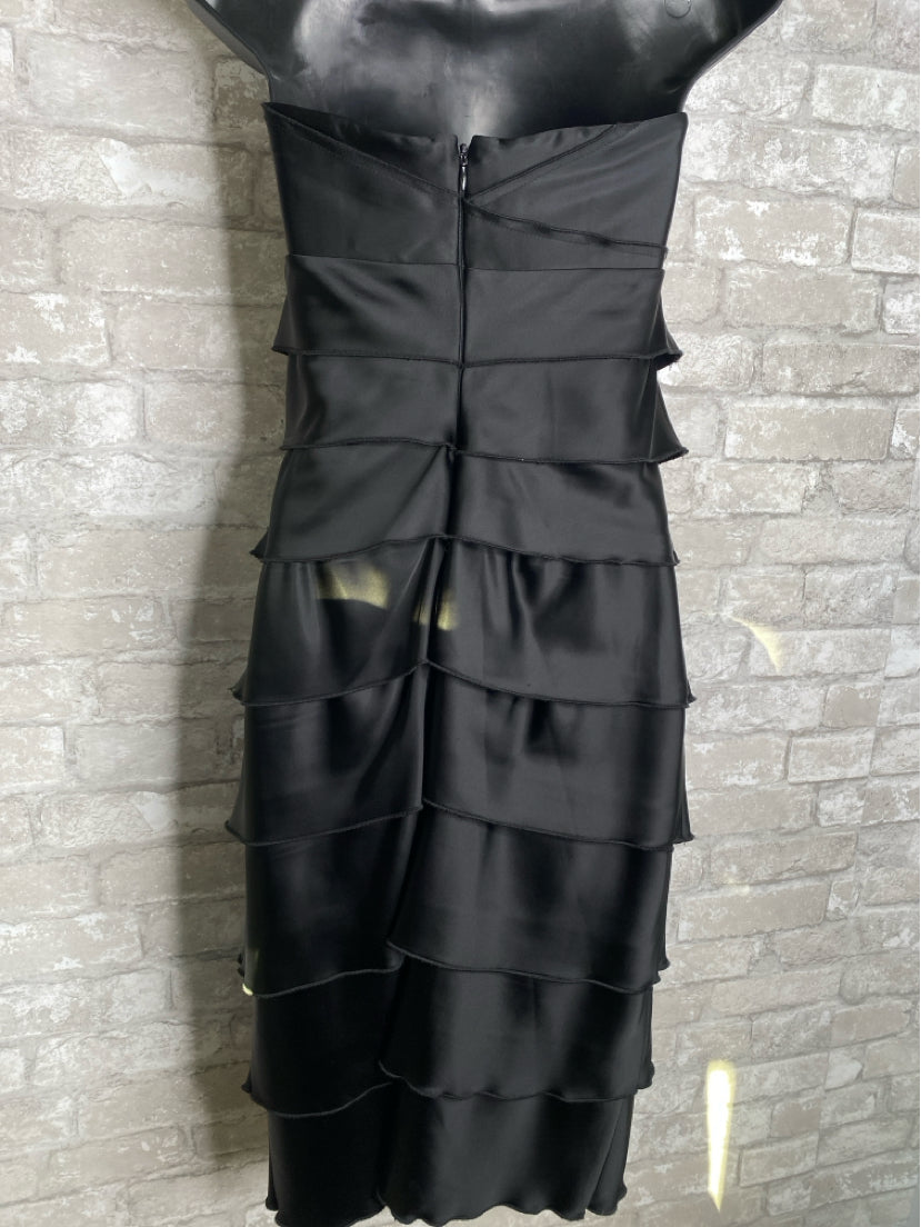 Calvin Klein Size M/8 Black Gown/Evening Wear