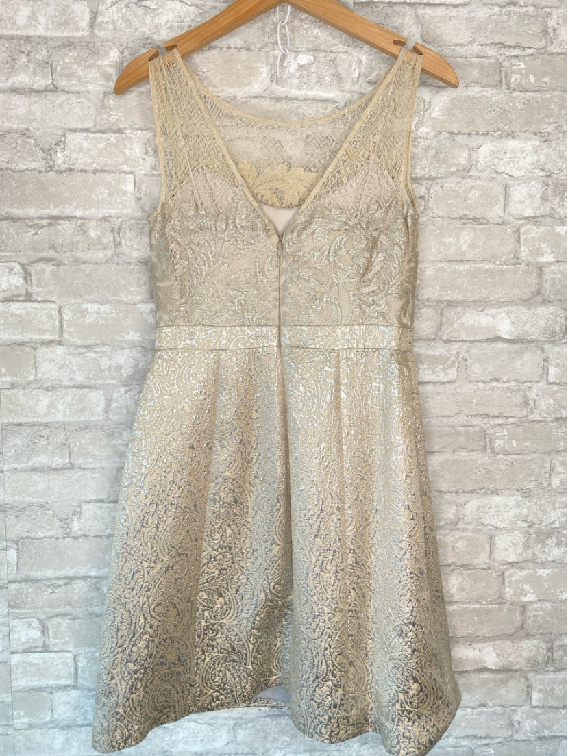 Kay Unger Size S/4 Champagne Dress