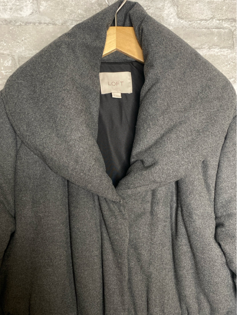 Loft Size M grey Coat