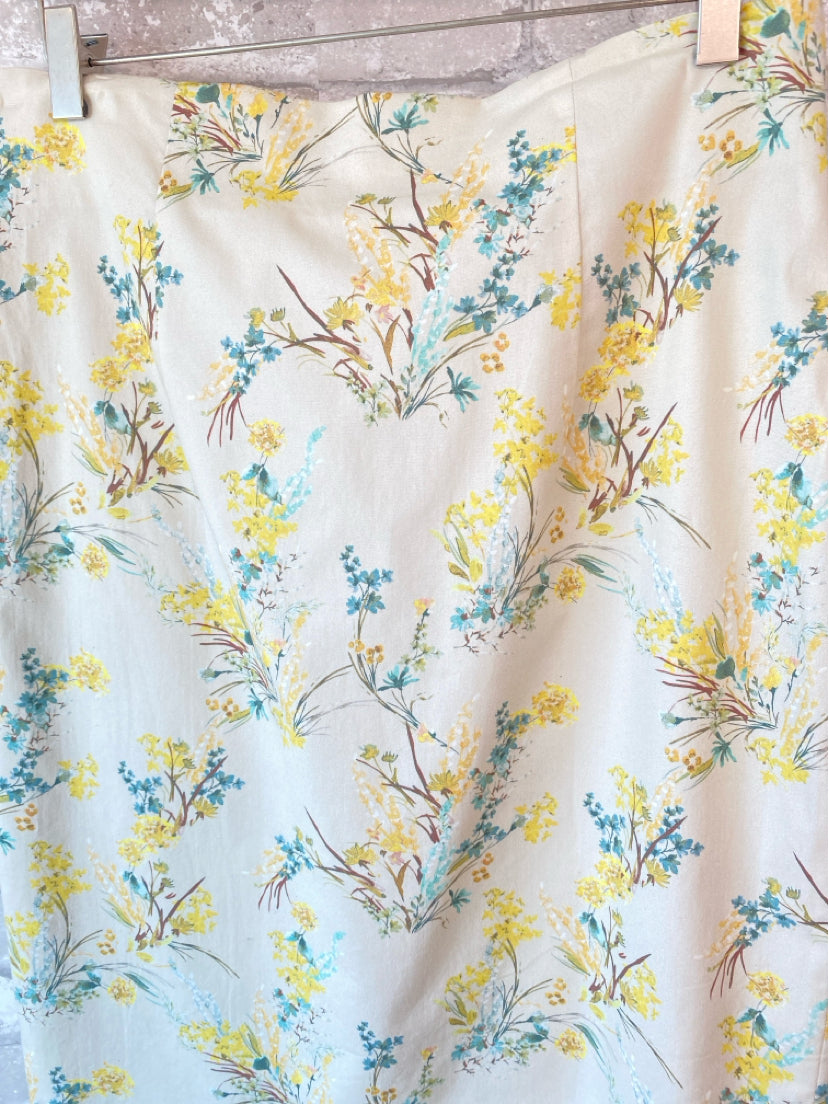 Antonio Melani Size 8 Beige/Yellow/Teal Skirt