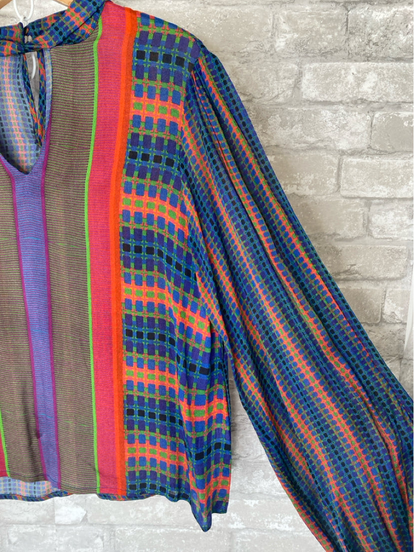 Conditions Apply Size M Blue/Green/Orange/Violet Blouse