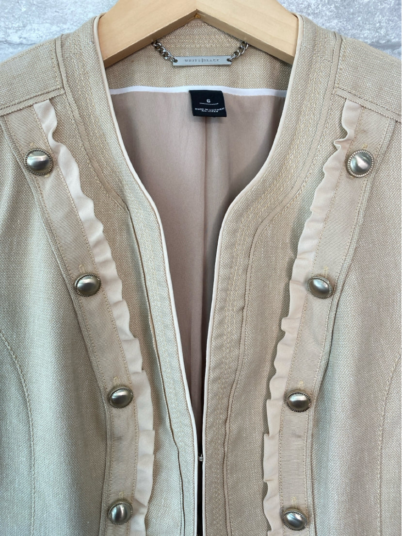 White House Blk Mkt Size S/6 Tan Jacket