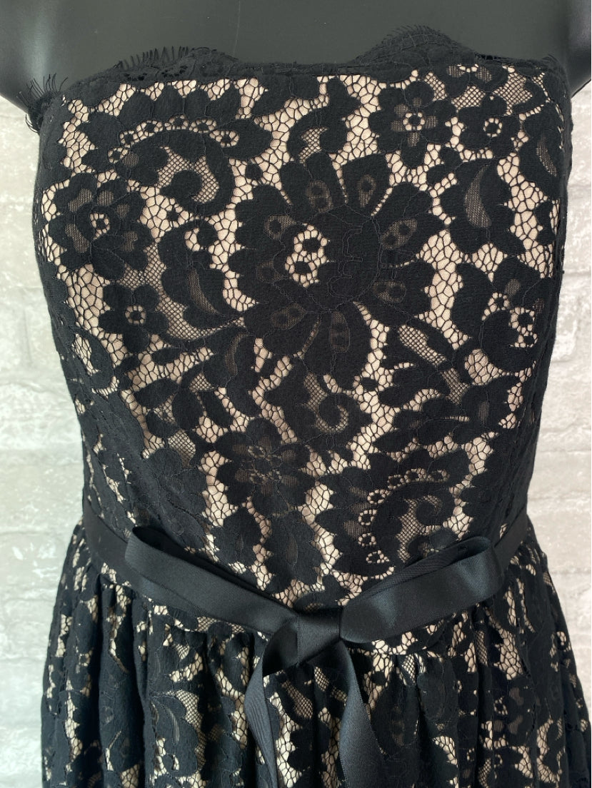 Neiman Marcus Size M/8 Black/Tan Dress