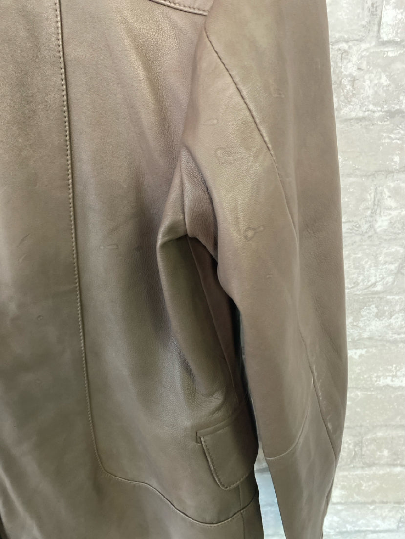 Tahari Size M Brown Leather