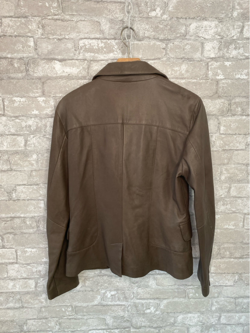 Tahari Size M Brown Leather