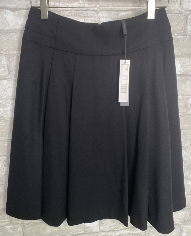 Elie Tahari Size S/6 Black Skirt