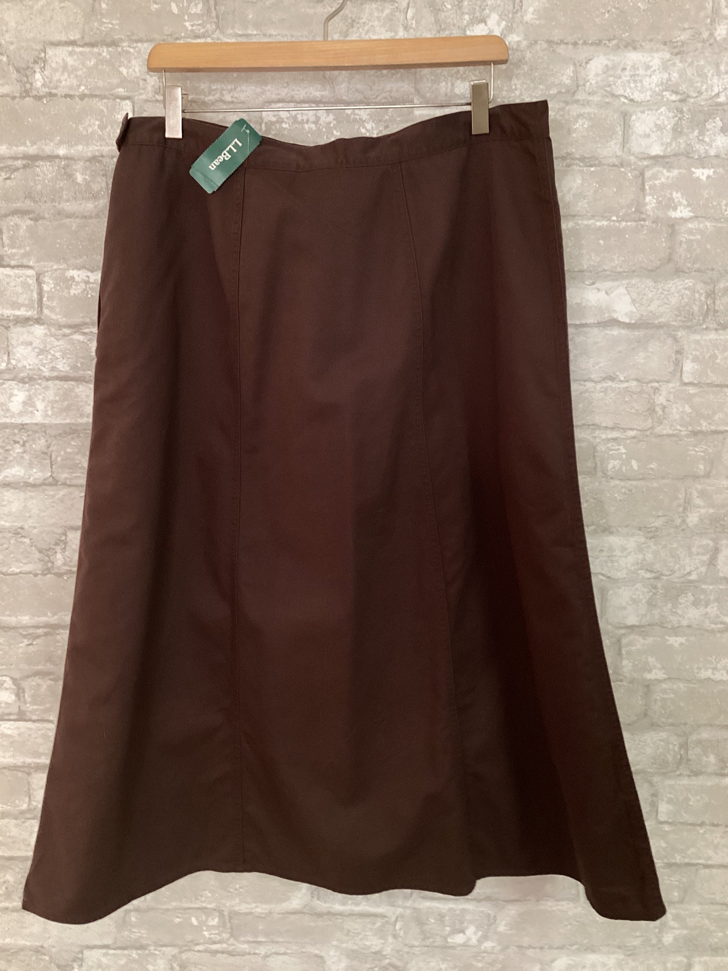 LL Bean Size XL/18 Brown Skirts