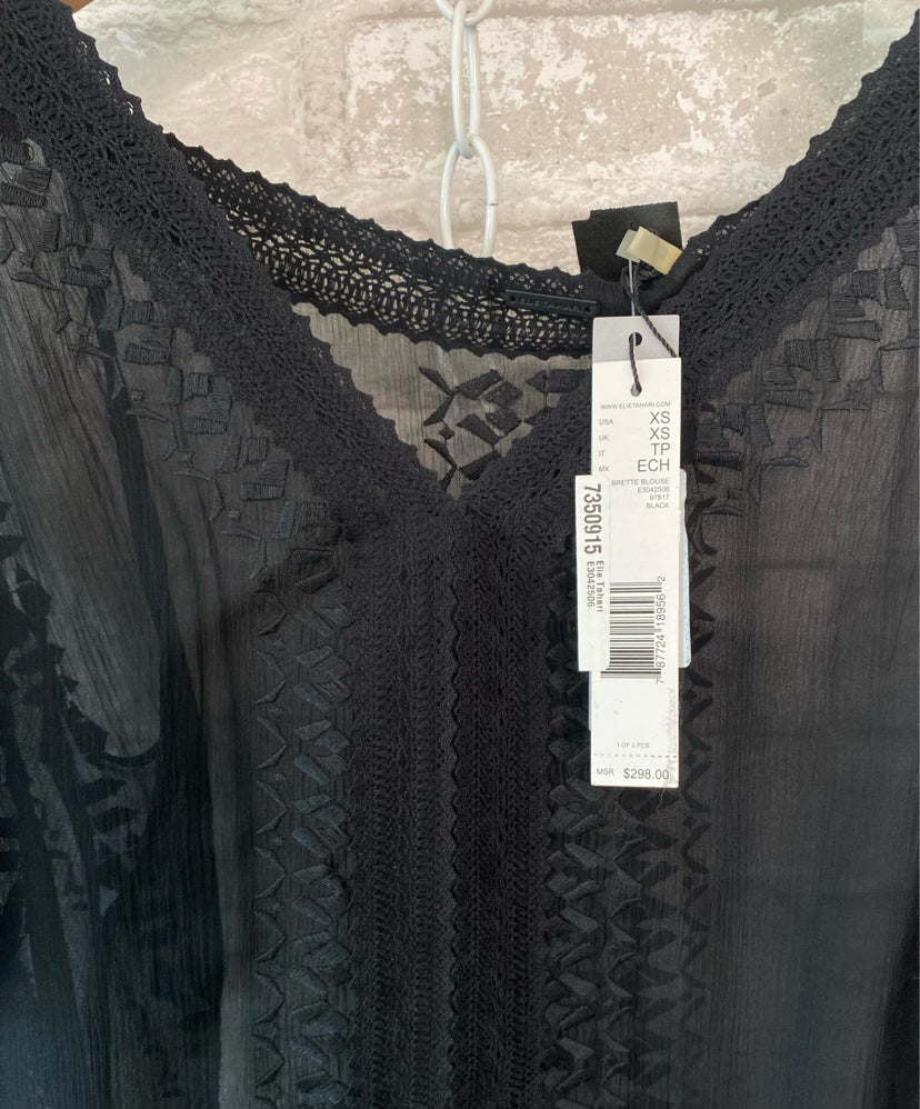 Elie Tahari Size XS/2 Black Blouse