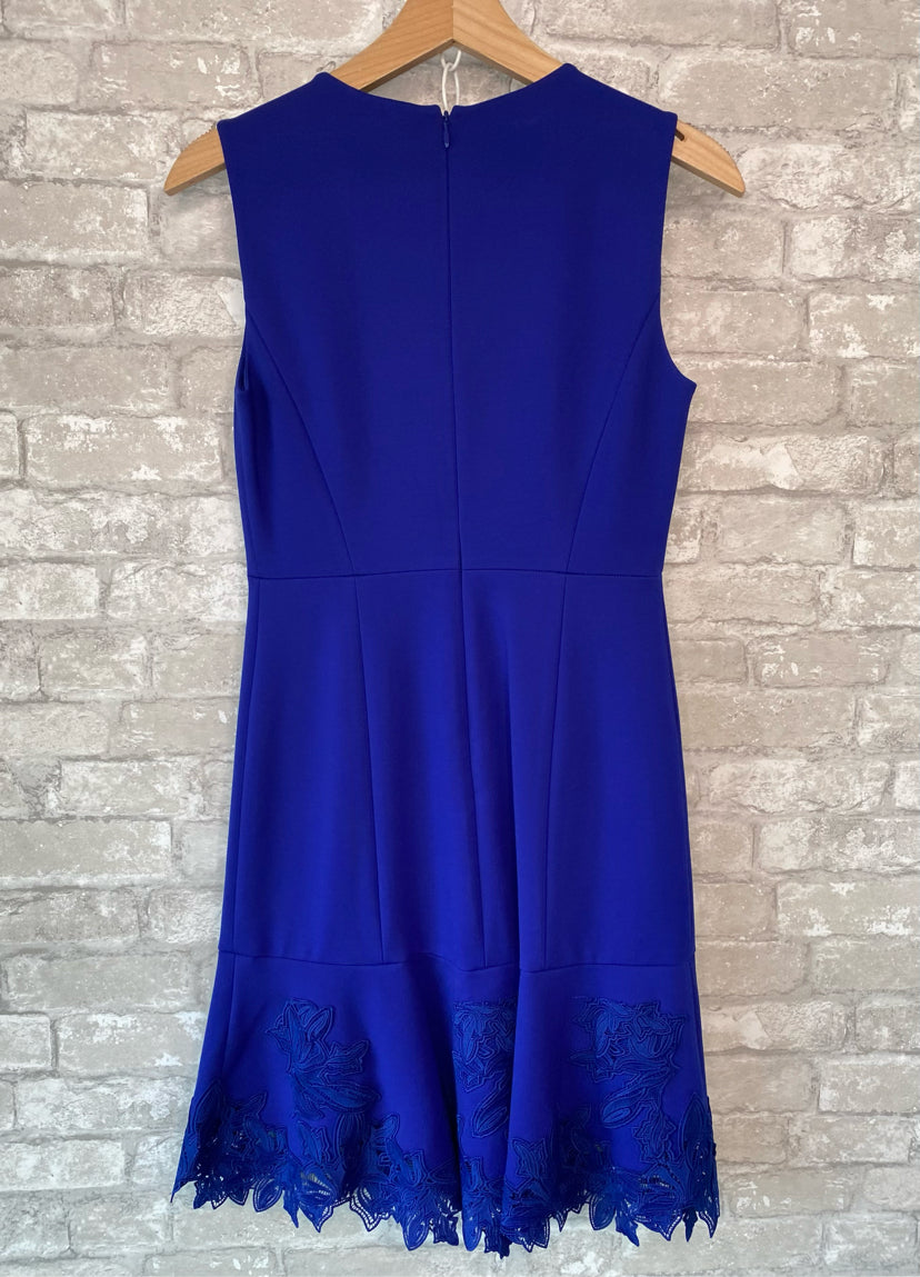 2/XS - Elie Tahari Dress