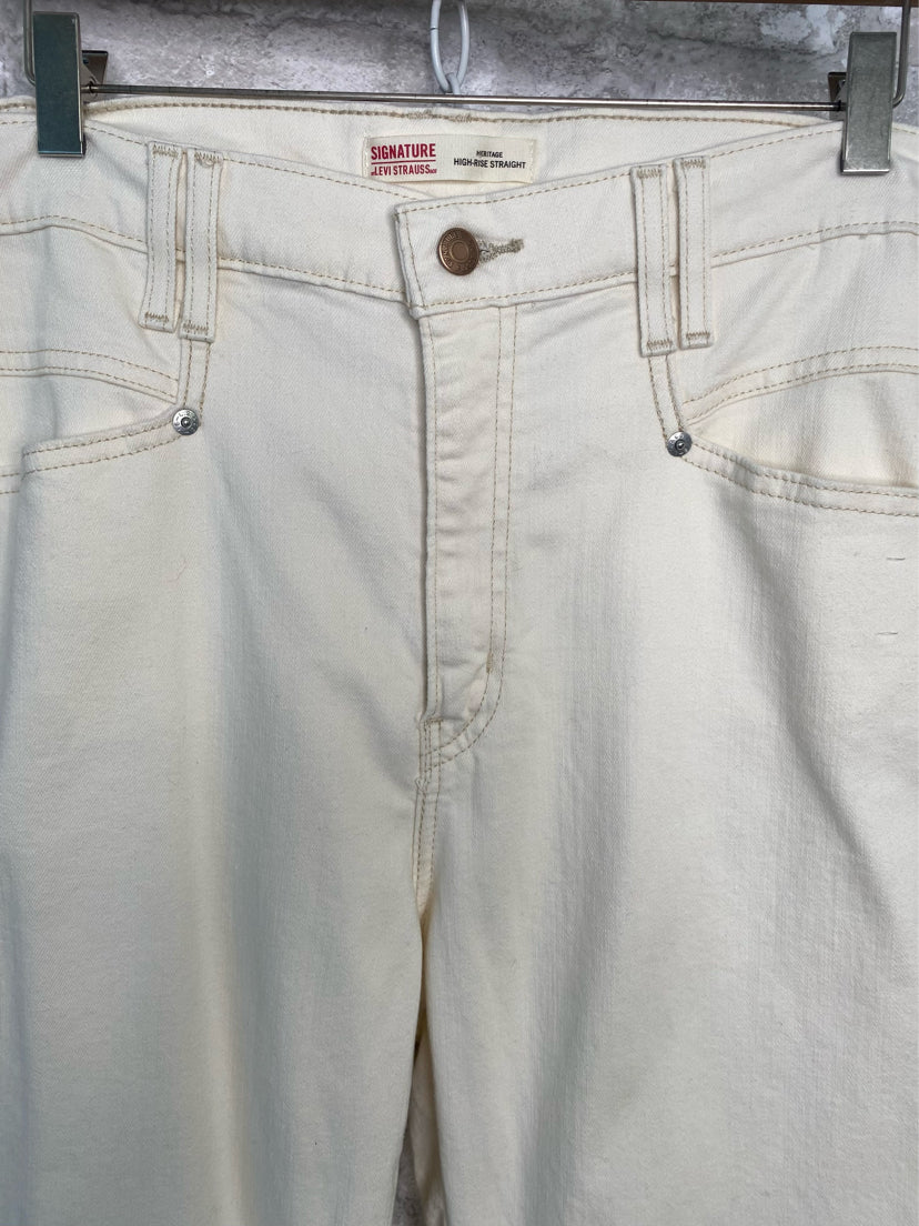 Levi Size 16 Cream Jeans