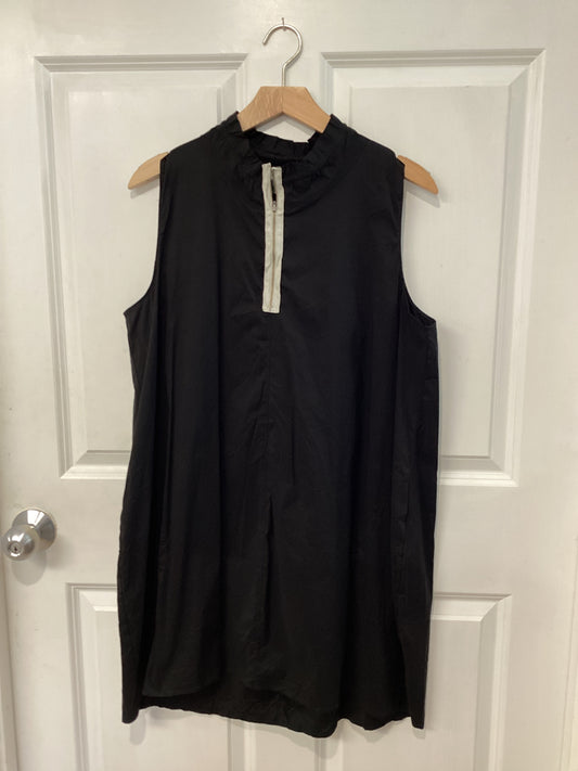 Chalet Size L Black Dress