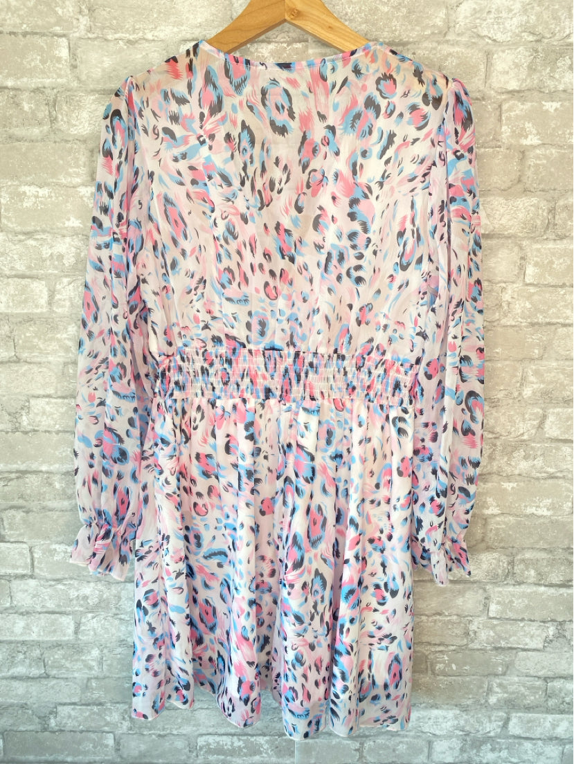 Carlisle Size M pink/blue/white Dress