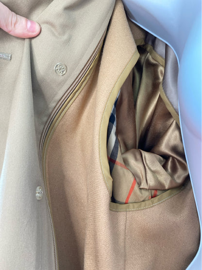 Burberry Size S/6L Tan Coat