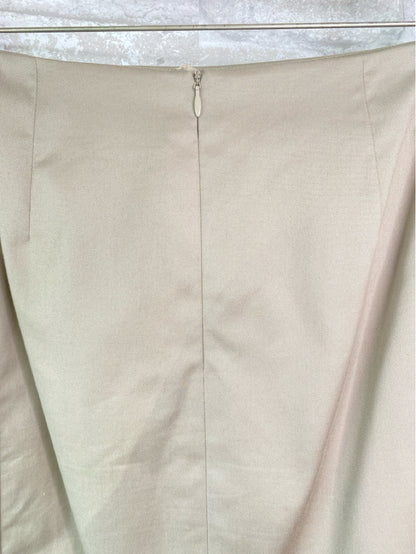 Akris Size M/8 Khaki Beige Skirt