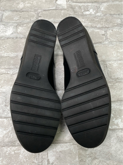 Munro Size 8 Black Misc. Shoes