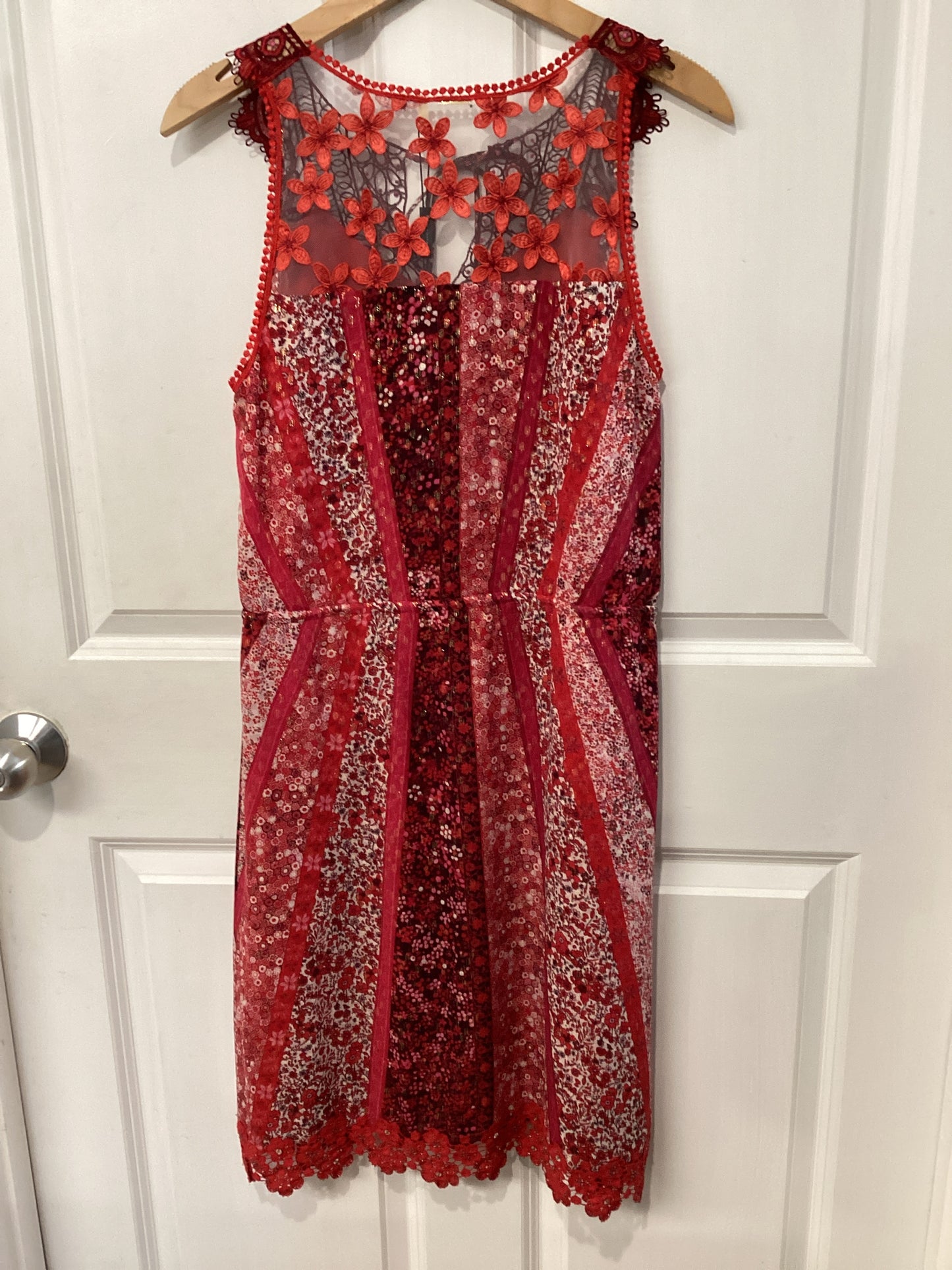 Elie Tahari Size XS/2 Red/Off white/Gold metallic Dress
