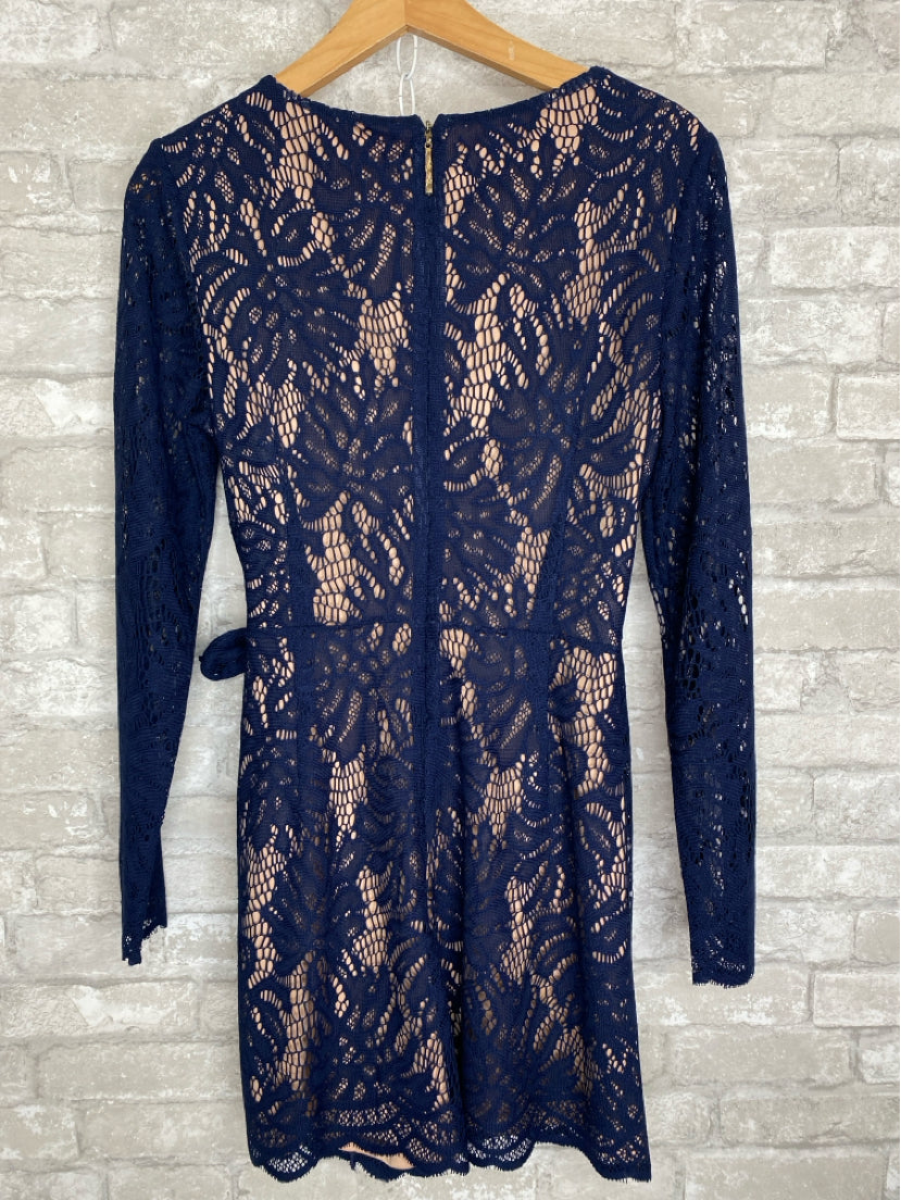 Lilly Pulitzer Size M Navy/Nude Romper