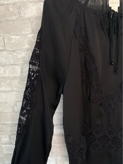 Chicos Size L/2 Black Blouse