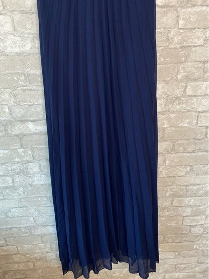 Boohoo Size S/4 Navy Dress